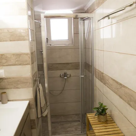 Diogenis Deluxe Daire