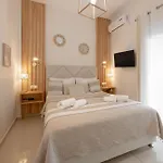 Diogenis Deluxe Apartment *